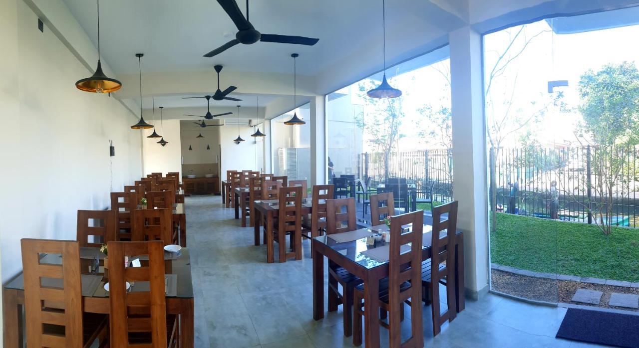 Hive 68 - Hotel&Resorts  Negombo Exterior foto