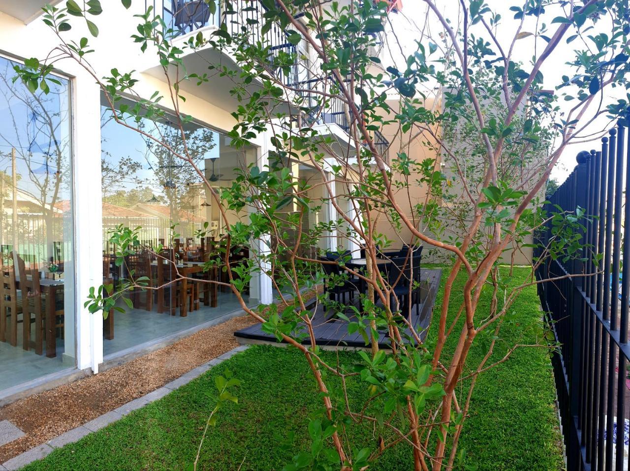 Hive 68 - Hotel&Resorts  Negombo Exterior foto