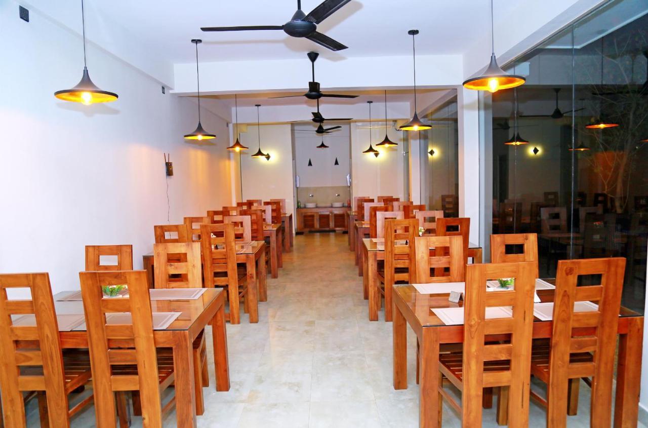 Hive 68 - Hotel&Resorts  Negombo Exterior foto